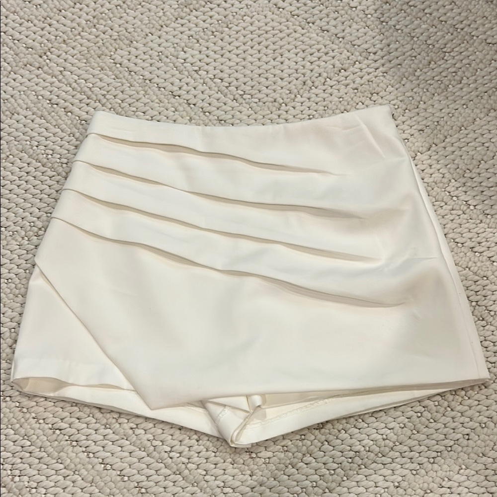Elegant White Women's skort